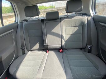 Volkswagen Golf V - 8