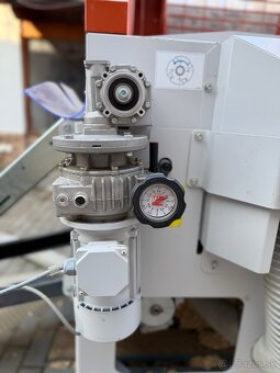 Tvarovačka Woodmizer MP360EH16S spolu s originál odsávaním M - 8