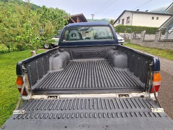 L 200 - 8