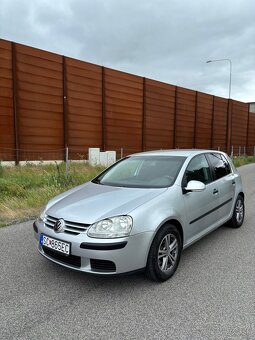 Parádny Vw Golf generácia 5 1.4 benzín 55kw - 8