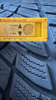 4KS ZIMNÉ PNEUMATIKY GOODYEAR 255/40 R20 - 8