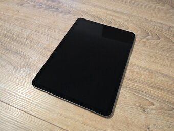 Apple iPad Air 4 64GB Cellular - 8