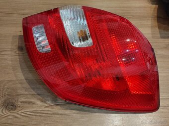 Škoda fabia 2 combi zadné svetlá - 8
