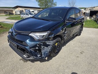 Toyota RAV4 Hybrid - 8