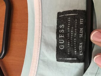 GUESS originál belasé pánske tricko L - 8