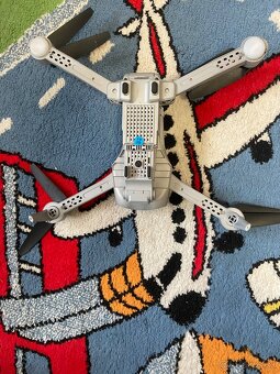 Dron - 8