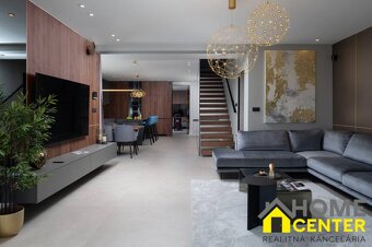 NA PREDAJ luxusná vila s bazénom, /236 m²/ Zadar, Privlaka - 8