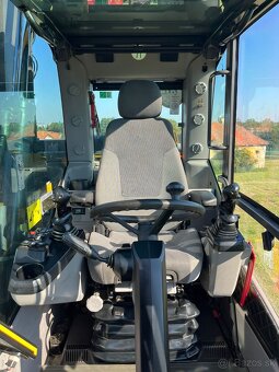 Kolesové rypadlo Volvo EWR150E - 8