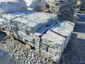 Žulové kocky šedé, andezit, pieskovec, kvarcit - 8