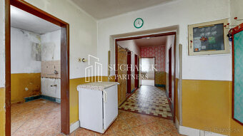 PREDAJ | 3-izbový rodinný dom vo Veľkých Uherciach - 8