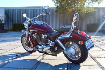 Honda VTX 1800 - 8