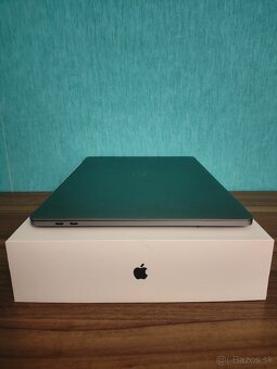 Apple MacBook Pro 15 2016 – i7 / 16GB / 512GB - 8