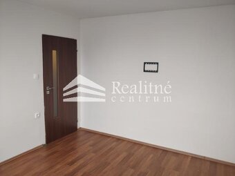 Predám 3 izb. byt+garáž+pozemok - 8