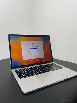 MacBook Pro 13" (2017) - 8