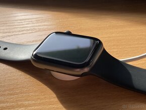 Apple Watch 44mm - 8