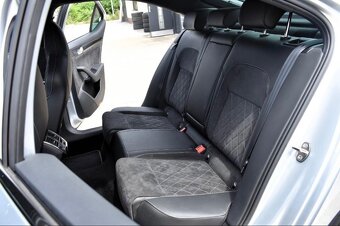 Škoda Superb 2.0 TDI SCR Sportline DSG - 8