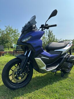 aprilia sr gt 125 - 8