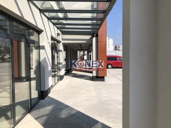 Obchodný priestor 36 m2 v biznis centre AWIN, Michalovce - 8