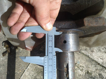 kľukový hriadeľ GAZ 69, Volga 21, UAZ - 8