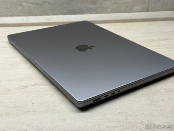 MacBook Pro 16" / M2 Pro / 16GB / 512GB / vesmírne šedý - 8