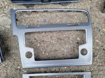 PREDAM DIELY INTERIERU VW GOLF 7 - 8