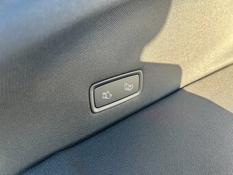 TESLA MODEL Y PREMIUM LONG RANGE ALL-WHEEL DRIVE - 8