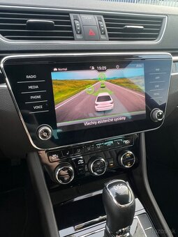 Predam Škoda Superb Combi L&K Facelift 2.0TDI DSG - 8