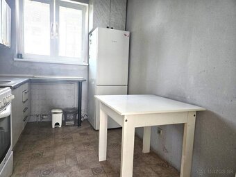 Ponúkame na predaj 4-izbový byt s loggiou ma Zelenečskej uli - 8