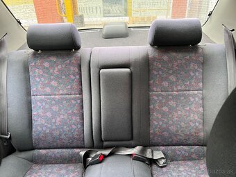 MAZDA 323 - 8