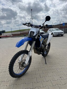 Husaberg 390 FE ročník 2009 - 8
