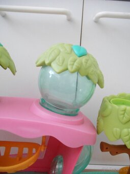 Littlest Pet Shop domček Pri troch stromoch - 8