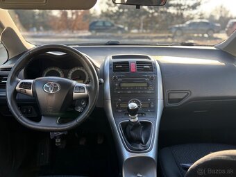 Toyota Auris - 8
