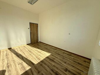 Kancelárie na prenájom – skvelá poloha, výborná cena - 8