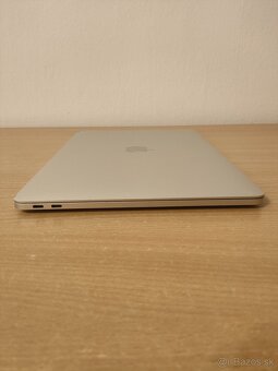 MacBook Pro 2017 | i5 • 8GB • 256GB SSD - 8