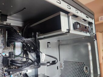 Starší Herný Lenovo Počítač Lenovo Legion Y520 Tower - 8