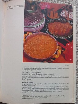 Gazdinkám od A do Z - stará kniha 330 strán, vydanie 1985 - 8