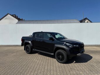 Toyota Hilux GR SPORT 2 MY25 NOVÉ VOZIDLO - 8