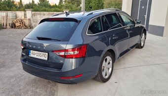 Skoda Superb Kombi 1.4 hybrid plug-in DSG - 8