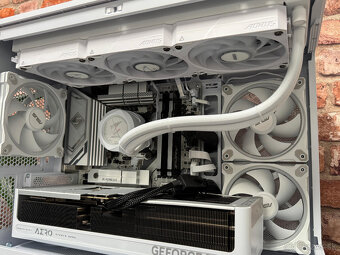 Ultra 7 265K\32GB\RTX 5070Ti\SSD\1000W Zdroj - 8