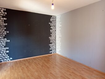 NA predaj 1 izbový byt LEvice, blízko zdravotné stredisko S - 8