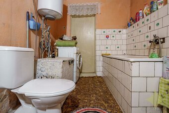 Rodinný dom v obci Ďubákovo - 8