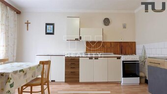 TUreality ponúka na predaj rodinný dom v obci Medzibrod... - 8