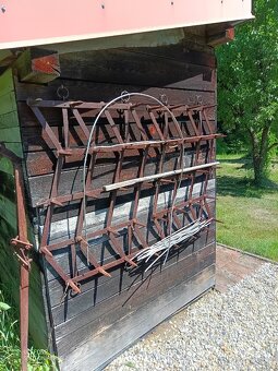 Staré poľnohospodárske stroje - 8