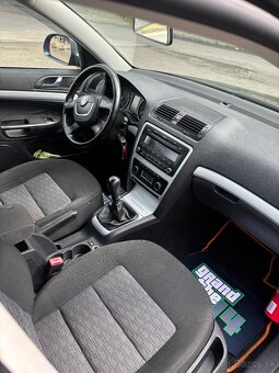 Škoda Octavia Combi 1.6 TDI - 8