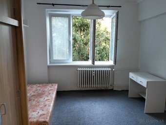 Prenajom 2 izbovy byt Komenskeho ul. - 8