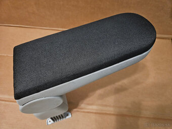 Škoda Fabia 2 Roomster lakťová opierka - 8