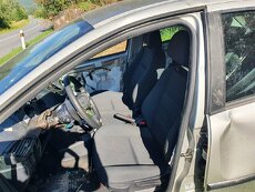 Peugeot 207 1.4 8V - 8