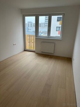Predám nový 3.izb byt na Mikovíniho ulici s rozlohou 72m2 - 8