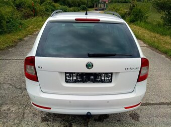 ŠKODA OCTAVIA COMBI II 2.0 TDI CR TOP 2012 - 8