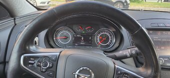 Opel Insignia - 8